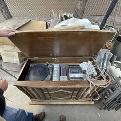 Record player 