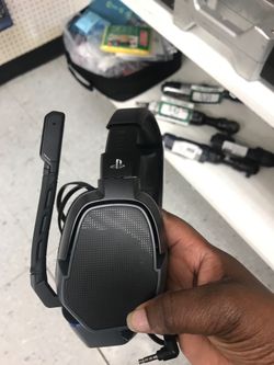 PS4 Sony headset $ 30 or layaway for 10 Down