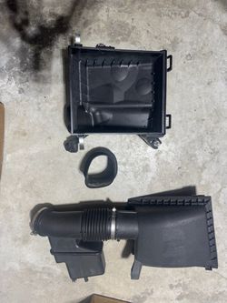 2021 Toyota Tundra factory air box assembly
