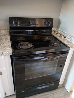 Frigidaire stove and oven for sale