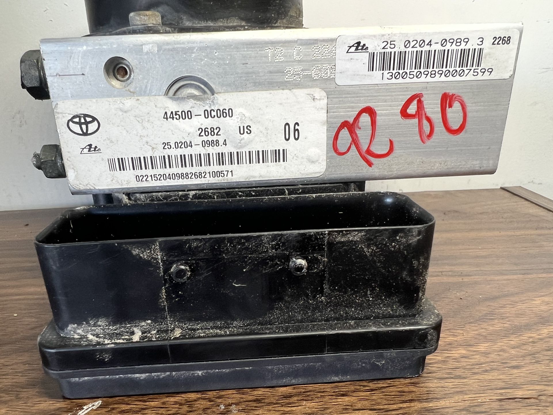 ANTILOCK ABS PUMP 2003 TOYOTA SEQOIA 