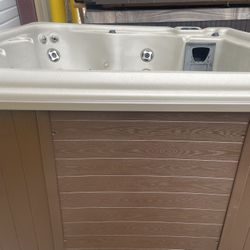 Refurbished 5-6 Person Viking Hot Tub Sales!!!!