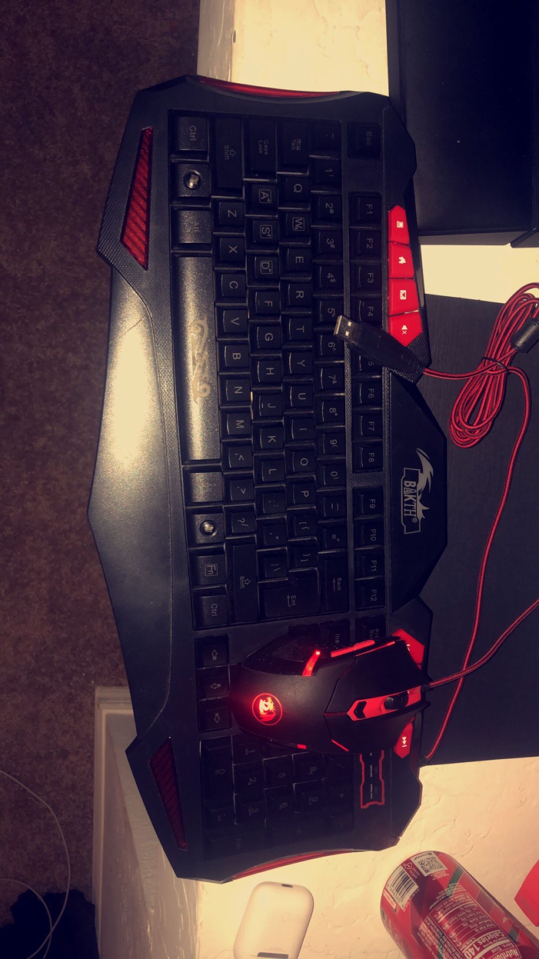 Bakth keyboard and mouse
