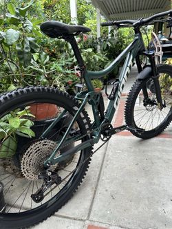 Giant stance 27.5 mountain bike
