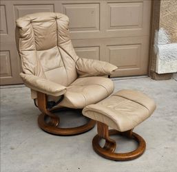 Ekornes Stressless Recliner and Ottoman