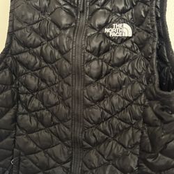 The North Face Black Vest Size s