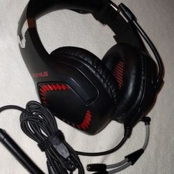 RUN MUS GAMING HEADPHONES w/ MIC