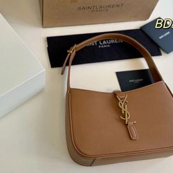 SAINT LAURENT Le 5 a 7 YSL Monogram HOBO SHOULDER Bag in Smooth Leather