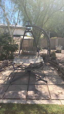 Free outdoor swing