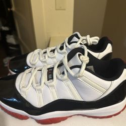 Men’s Jordan 11 Low. Retro. Size: 10
