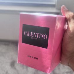 Valentino Donna born in Roma