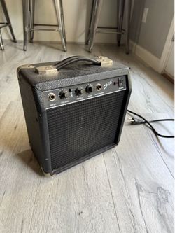 Guitar amp