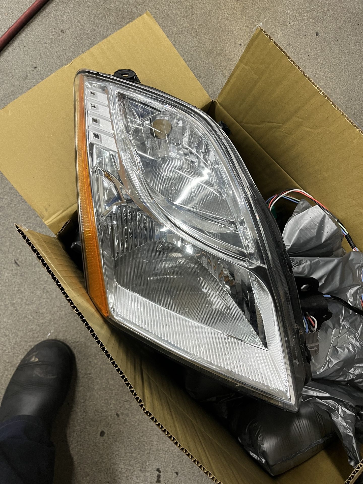 2012 Nissan Sentra Headlight