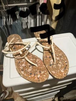 Women shoe all different size
