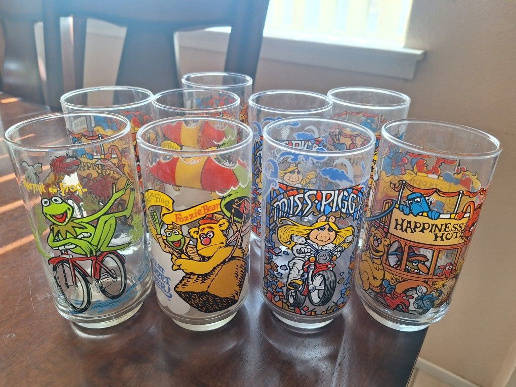 Cartoon Glasses- Great Muppet Caper 1981