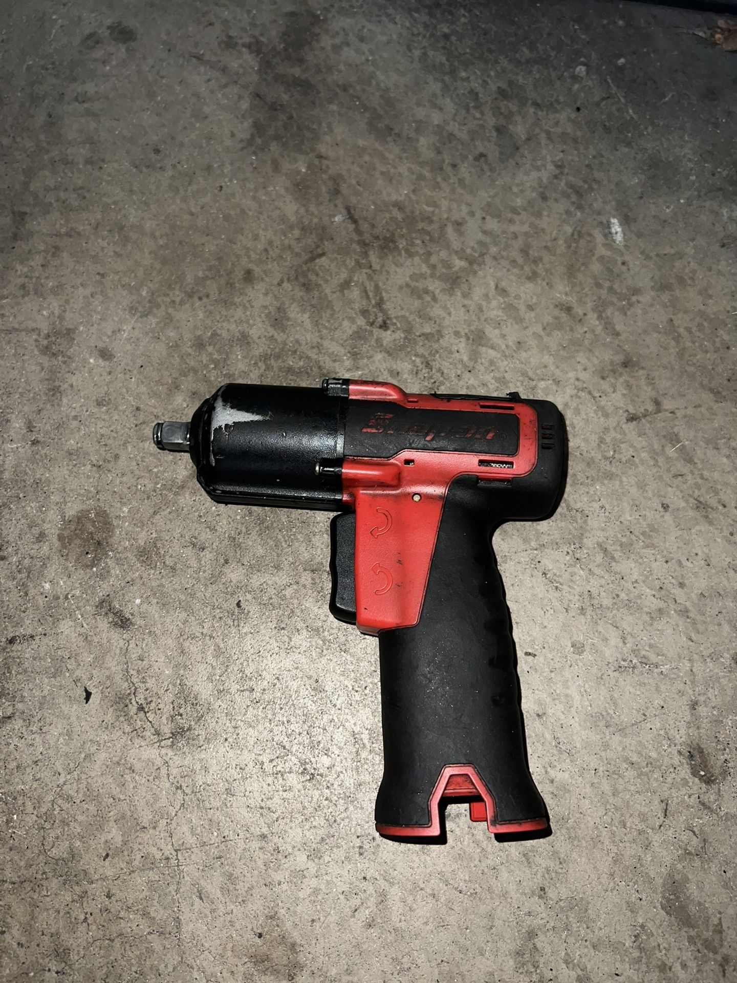 Snap On 14.4V 3/8” Drive Cordless Impact Wrench Red