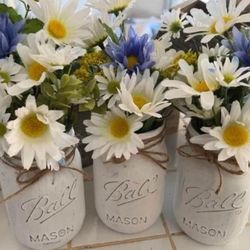 Chalk painted distressed mason jars gift wedding - WHITE BLUE DAISY DAISIES