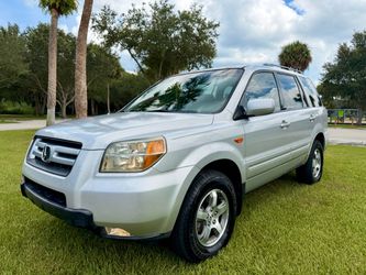 Honda Pilot SUV Silver