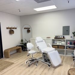Full Electric Esthetician/ Tattoo chair 