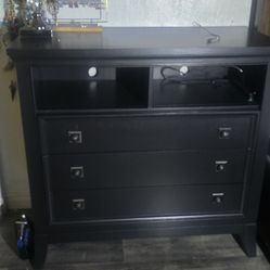 Ashley Furniture Maribel Media Chest