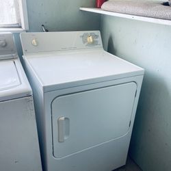 Washer/dryer Set (work But don’t match)