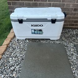 Igloo Ice Cooler  100 Qt 