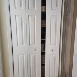 Panel Bifold Closet Door .2 -79x24.and 4-79x30