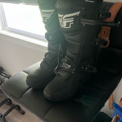 Maverik Boots 