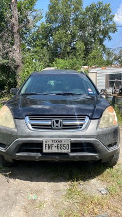 2005 Honda Cr-v.   PARTS!! Or complete