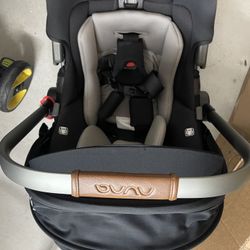 Nuna Car seat 