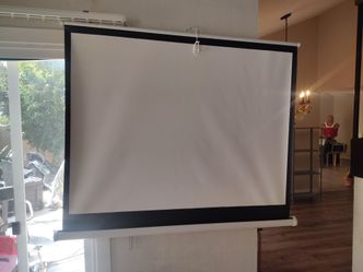 Projector screen