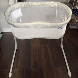 Halo bassinet