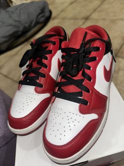 2022 Air Jordan 1 Low GS 'Reverse Black Toe'  Size 7y