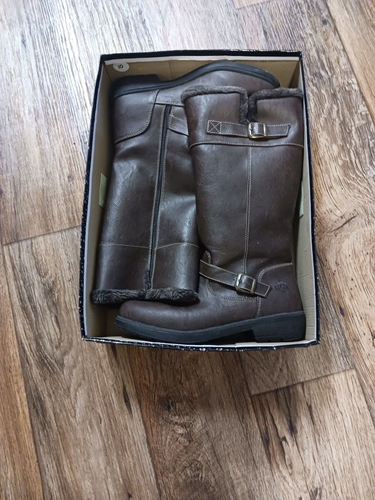 women Totes boots