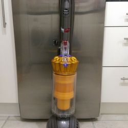 Dyson Multi floor Dc40