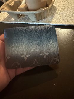 Louis Vuitton Men Wallet