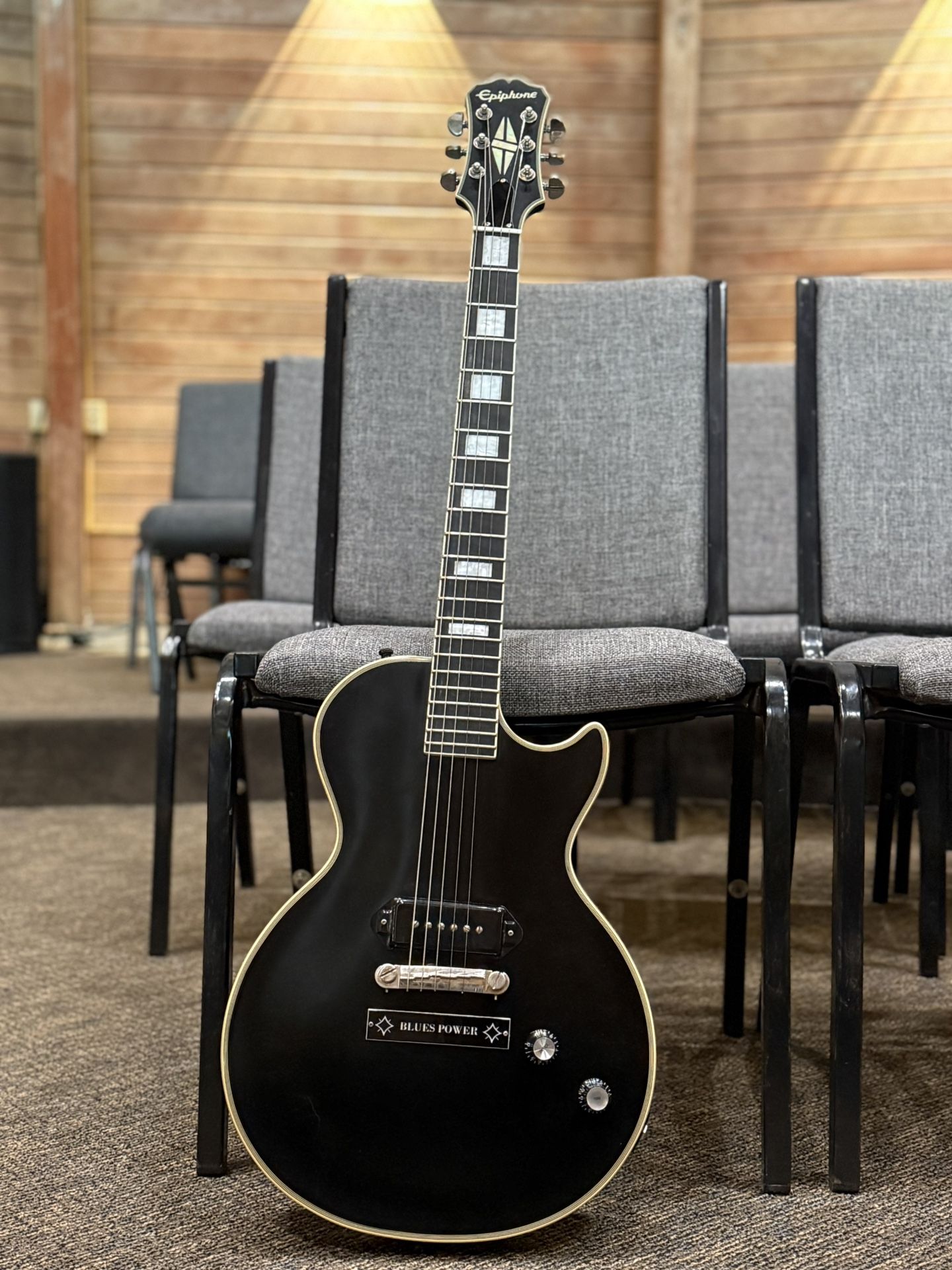 Electric guitar