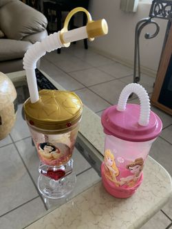 NEW DISNEY PRINCESS PLASTIC CUPS