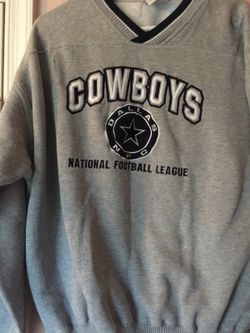 Dallas Cowboys sweatshirt