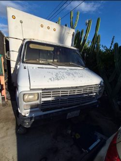 Chevrolet box truck