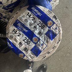 romex 14/2 250ft 80$