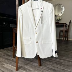 “Paisley & Gray” White suite Jacket – pickup for today.