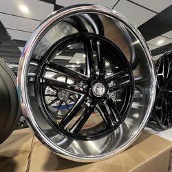 22x9 Resto R103 Maverick Rims
New Available Today
5-127
22" Glossy Black w/centermilled