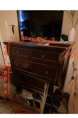 Dresser