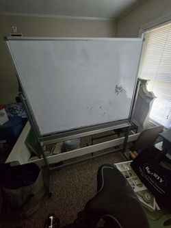 Dry erase board on wheels