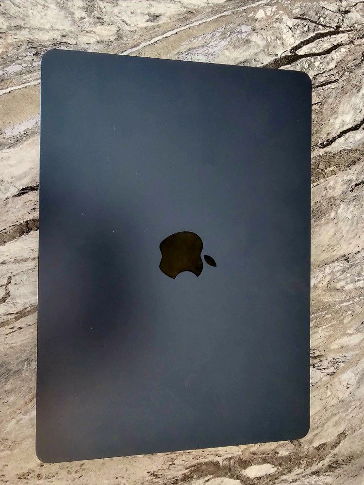 Apple Macbook Air + Apple Care