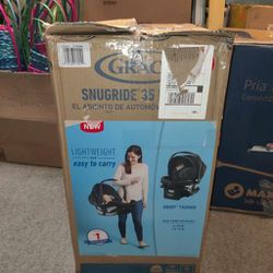 New Graco Infant Car Seat 