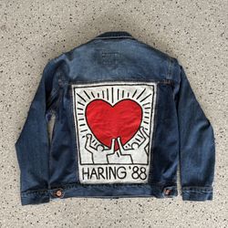 “KEITH HARING 88” Forever 21 Blue Denim Jacket. Size Medium. New w/o Tags.
