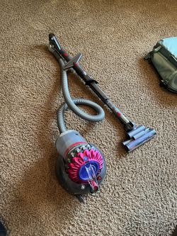 Dyson ball Vacuum 