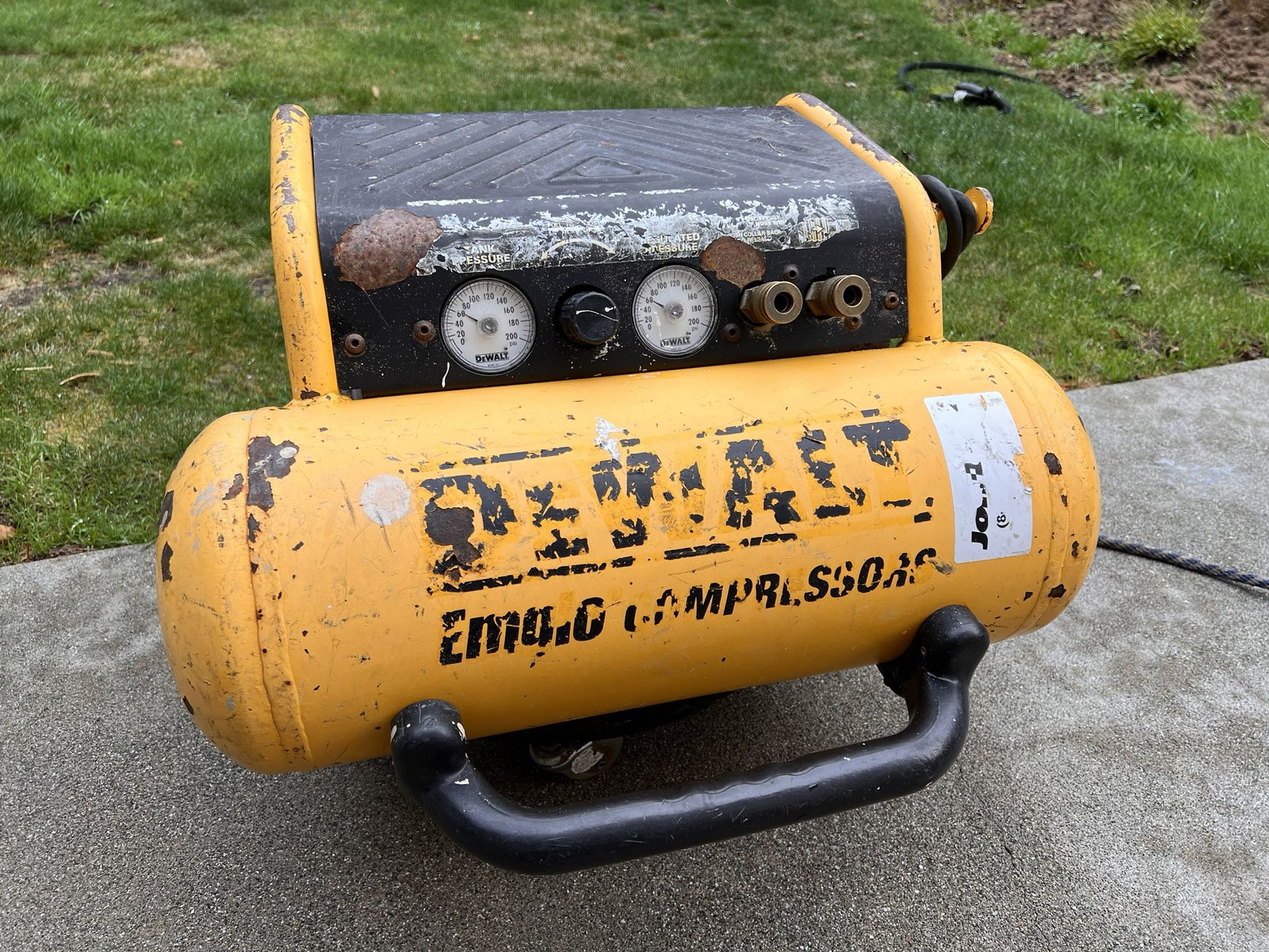 Dewalt 55155  Portable Air Compressor